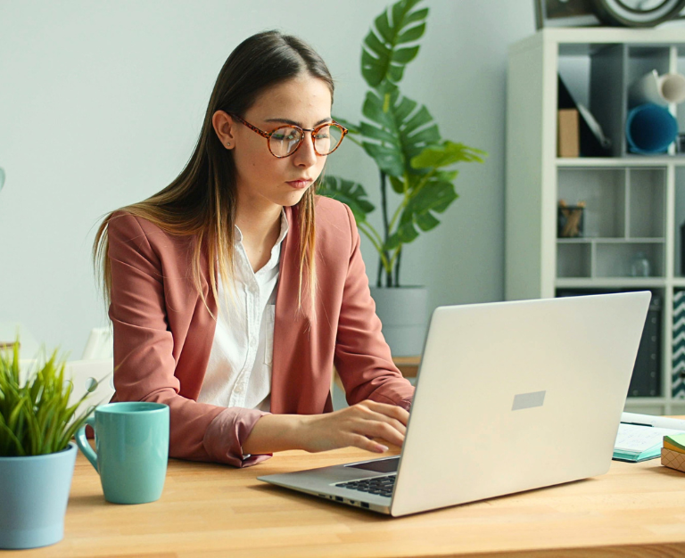 LKS Consult provides monthly accounting services